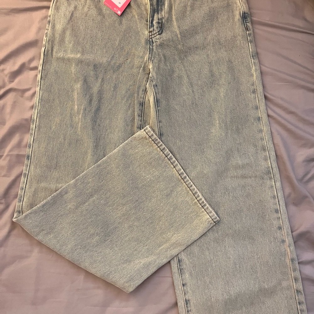 Edikted Women's Straight Jeans in Light Gray